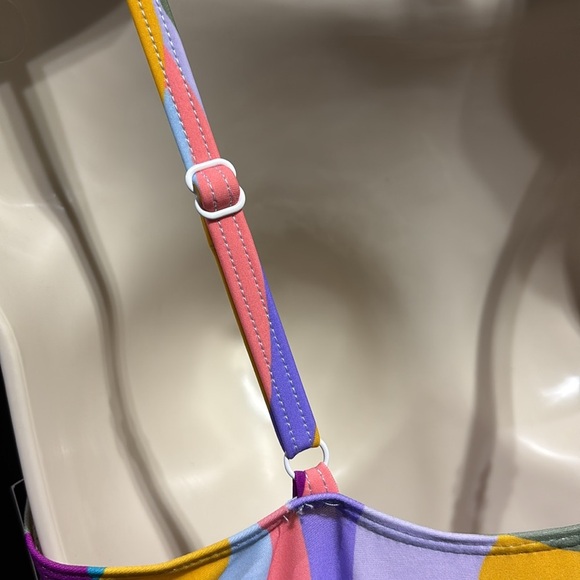 Romenza Targo sweeheart neckline,draped waist, adjustable straps, padded swim - Picture 6 of 12